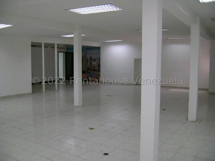 Comercial (Local Comercial) en Venta en La Campiña, Distrito Metropolitano - 4