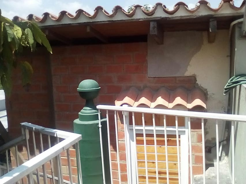 Casa (Multipes Niveles) en Venta en Prados del Este, Distrito Metropolitano - 24
