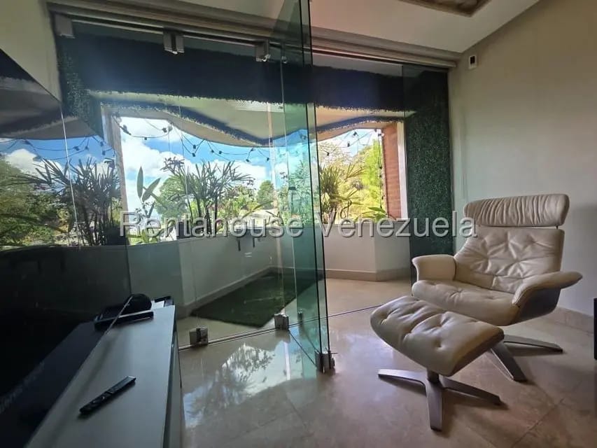 Apartamento (1 Nivel) en Venta en El Cigarral, Distrito Metropolitano - 4