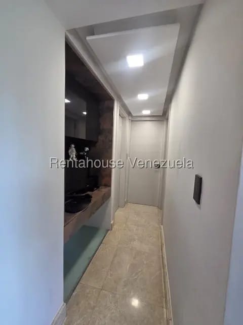 Apartamento (1 Nivel) en Venta en El Cigarral, Distrito Metropolitano - 5
