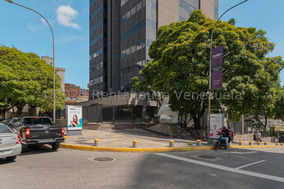Comercial (Oficina) en Venta en El Rosal, Distrito Metropolitano - 2