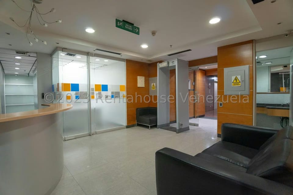 Comercial (Oficina) en Venta en El Rosal, Distrito Metropolitano - 12