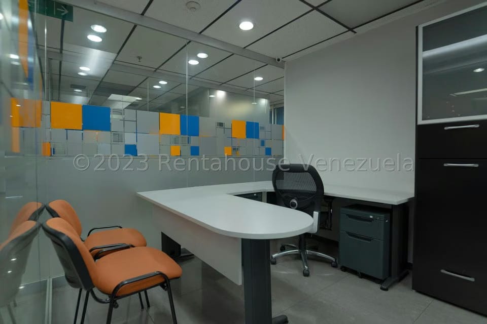 Comercial (Oficina) en Venta en El Rosal, Distrito Metropolitano - 19