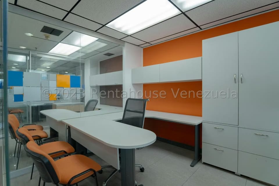 Comercial (Oficina) en Venta en El Rosal, Distrito Metropolitano - 21