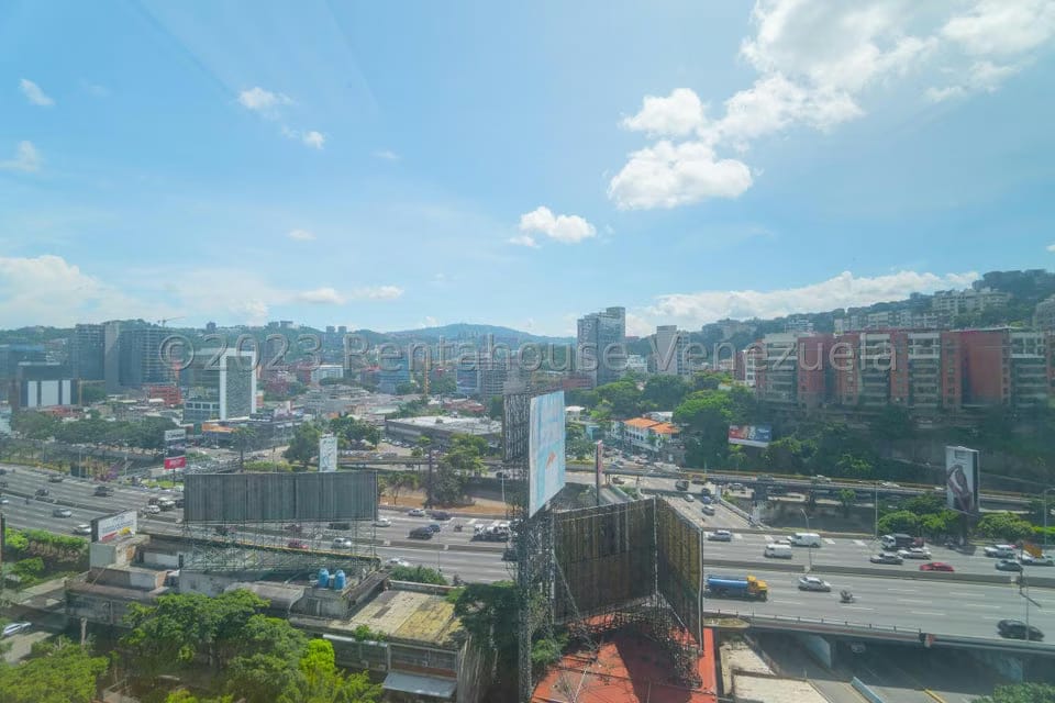 Comercial (Oficina) en Venta en El Rosal, Distrito Metropolitano - 56