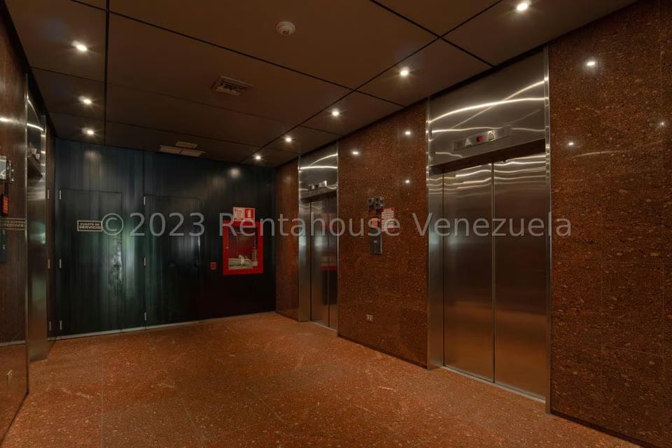Comercial (Oficina) en Venta en El Rosal, Distrito Metropolitano - 60