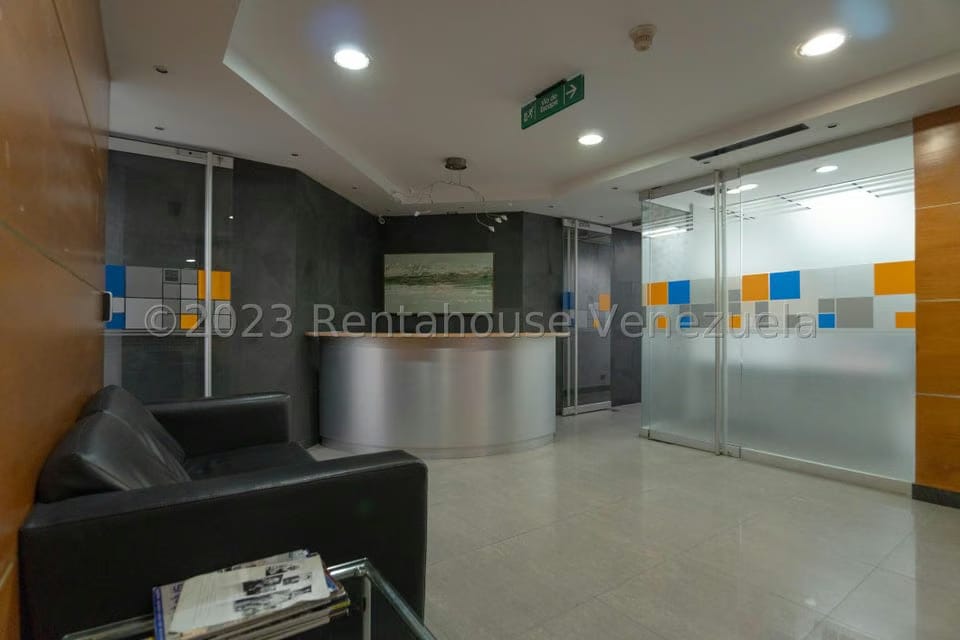 Comercial (Oficina) en Venta en El Rosal, Distrito Metropolitano - 9