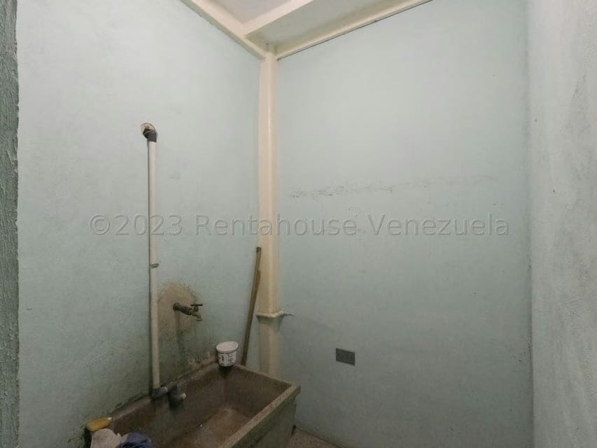 Comercial (Local Comercial) en Venta en Zona Este, Lara - 16
