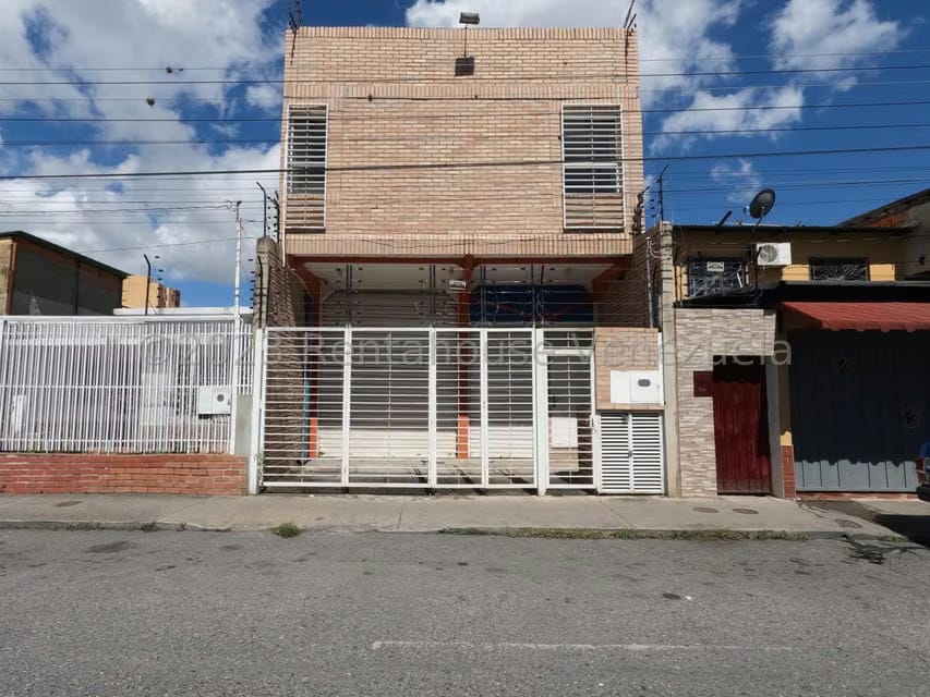 Comercial (Local Comercial) en Venta en Zona Este, Lara - 3