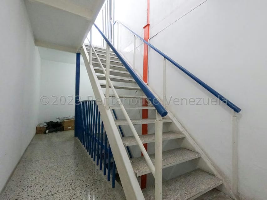 Comercial (Local Comercial) en Venta en Zona Este, Lara - 32