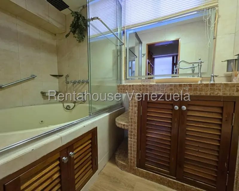 Apartamento (1 Nivel) en Venta en Miranda, Distrito Metropolitano - 23