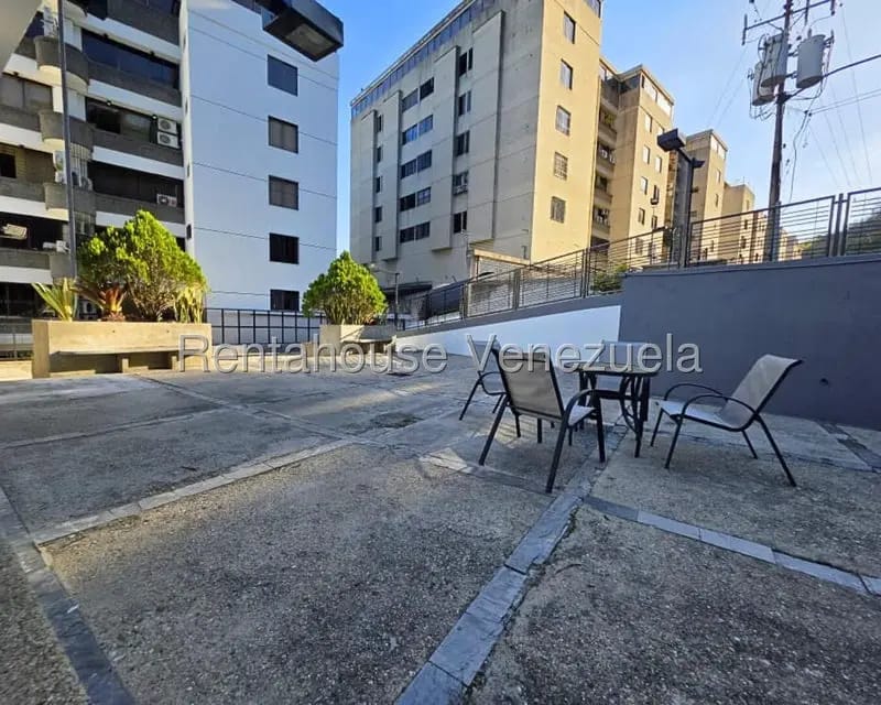 Apartamento (1 Nivel) en Venta en Miranda, Distrito Metropolitano - 25