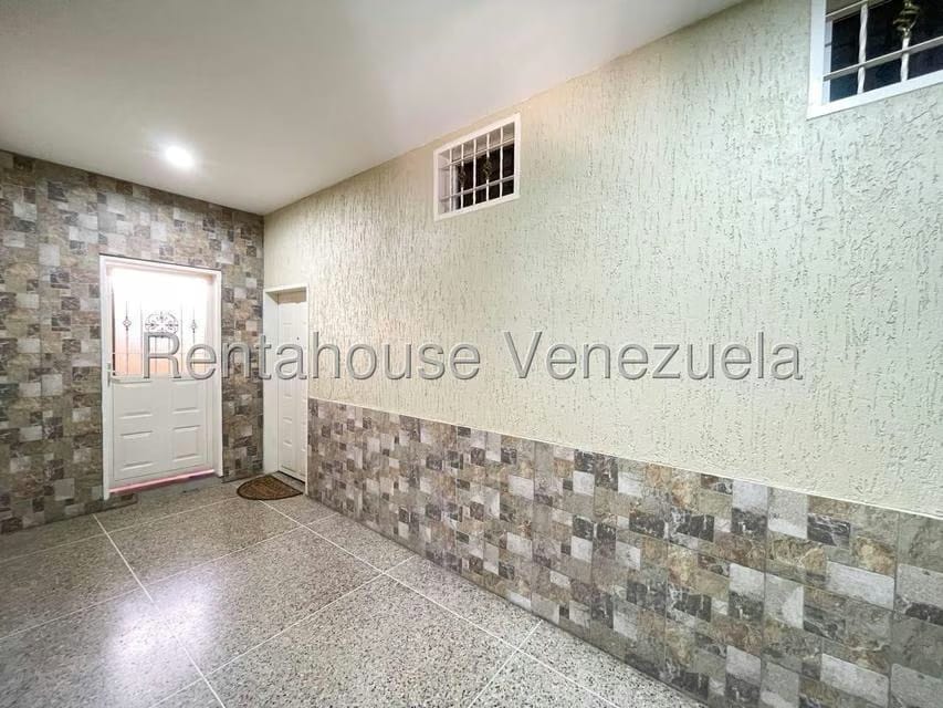 Casa (Duplex) en Venta en Centro Palo Negro, Aragua - 37