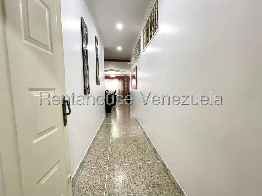 Casa (Duplex) en Venta en Centro Palo Negro, Aragua - 39