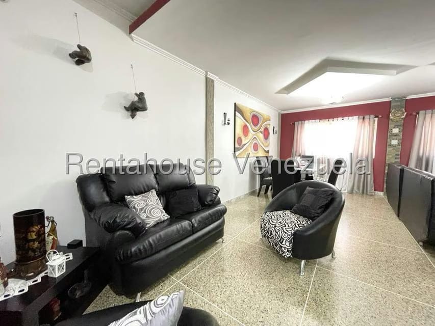 Casa (Duplex) en Venta en Centro Palo Negro, Aragua - 41