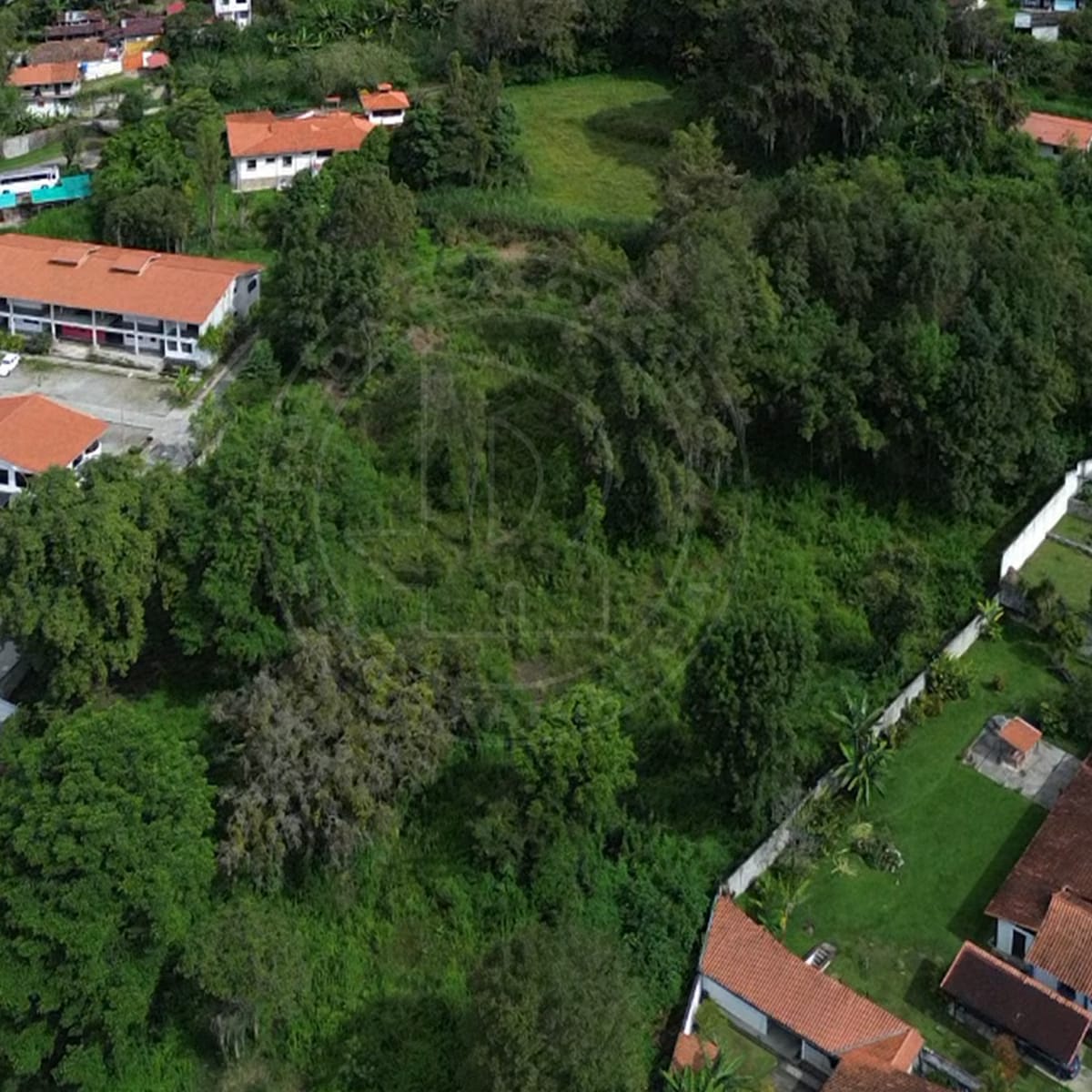 Terreno en Venta - Av. Los Próceres - Urb. San José - Mérida Estado Mérida