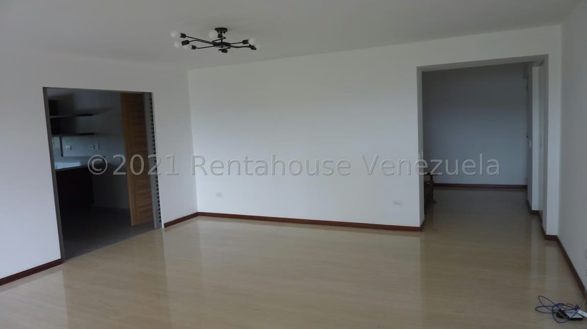 APARTAMENTO EN VENTA SELENE MARIN MLS#21-24577