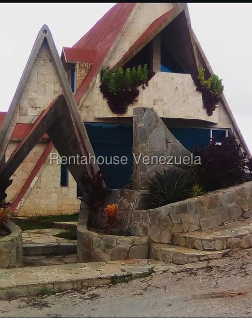 Casa (Hacienda) en Venta en Club de Campo, Miranda - 2