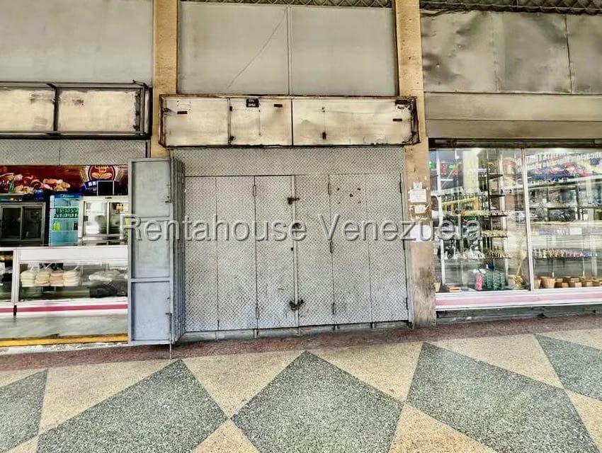 Comercial (Local Comercial) en Alquiler en Parroquia Catedral, Distrito Metropolitano