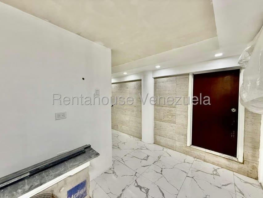 Comercial (Local Comercial) en Alquiler en Parroquia Catedral, Distrito Metropolitano - 7