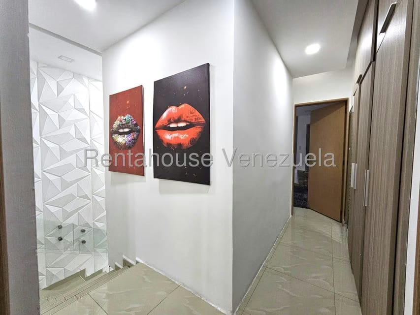 Casa (Duplex) en Venta en Villa Paris, Lara - 17