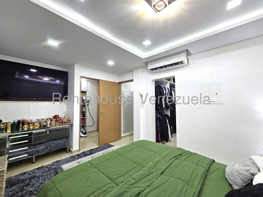 Casa (Duplex) en Venta en Villa Paris, Lara - 19