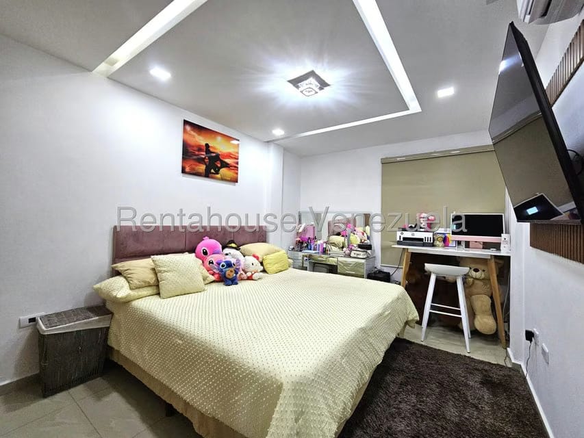 Casa (Duplex) en Venta en Villa Paris, Lara - 24