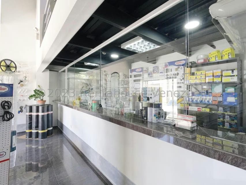 Comercial (Galpon - Deposito) en Venta en Zona Industrial 1, Lara - 14