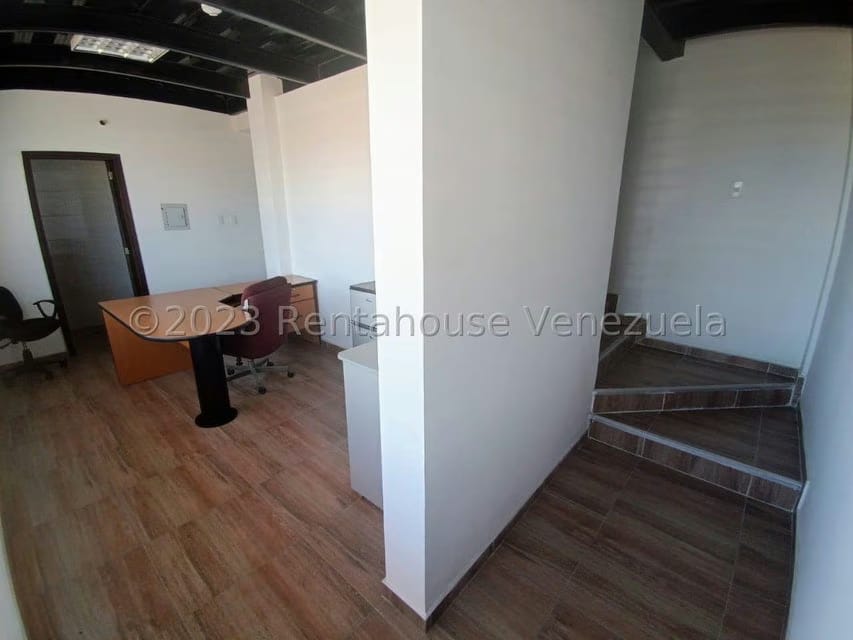 Comercial (Galpon - Deposito) en Venta en Zona Industrial 1, Lara - 45