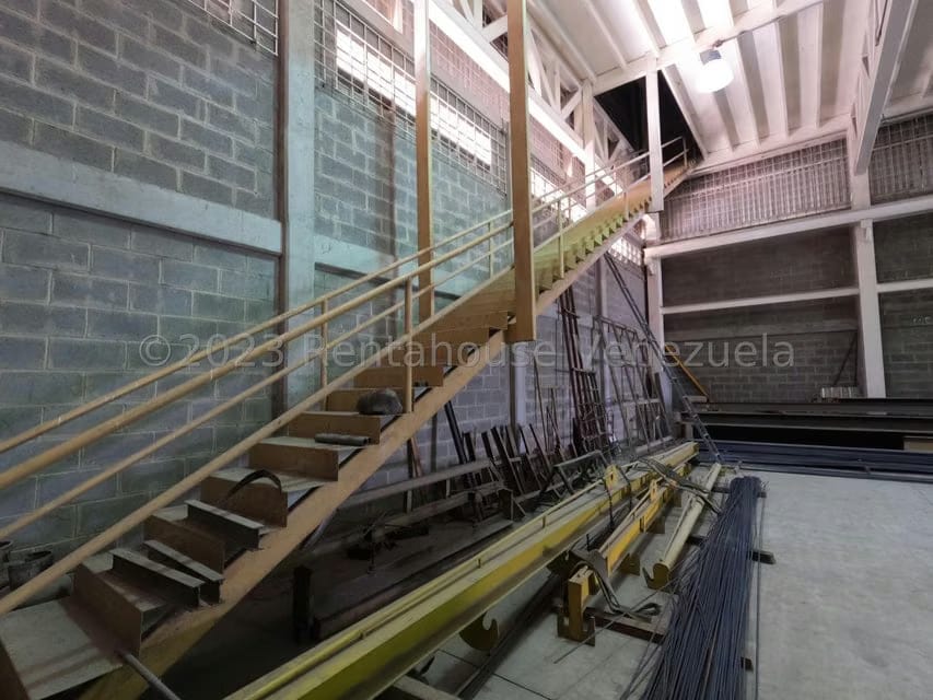 Comercial (Galpon - Deposito) en Venta en Zona Industrial 1, Lara - 10