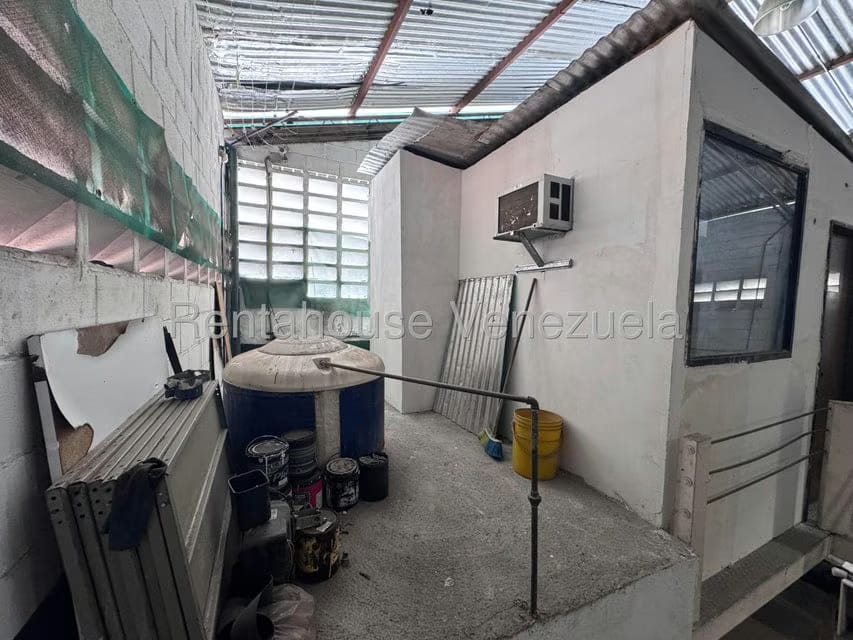 Comercial (Galpon - Deposito) en Venta en Parroquia Santa Rosalia, Distrito Metropolitano - 12