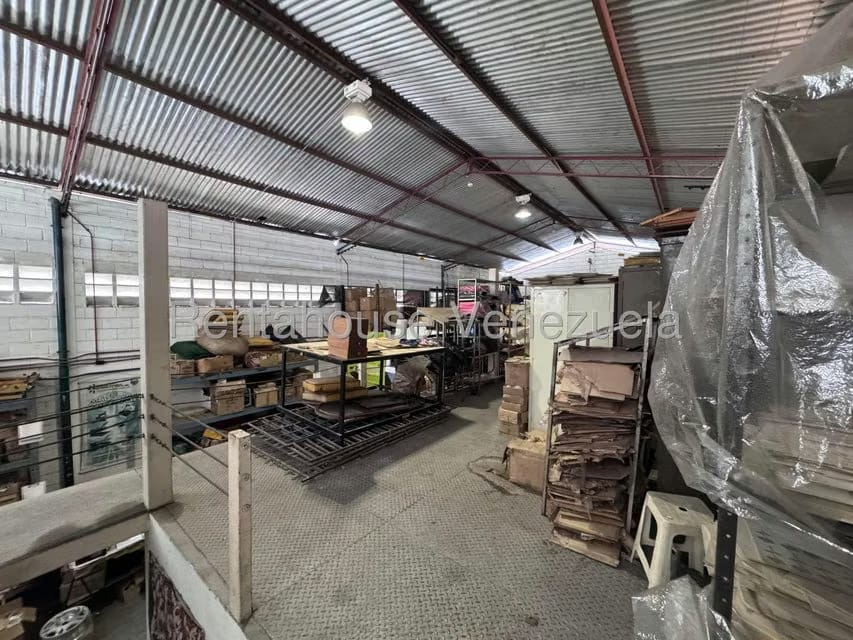 Comercial (Galpon - Deposito) en Venta en Parroquia Santa Rosalia, Distrito Metropolitano - 13