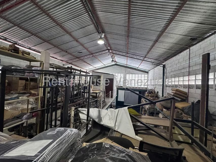 Comercial (Galpon - Deposito) en Venta en Parroquia Santa Rosalia, Distrito Metropolitano - 16