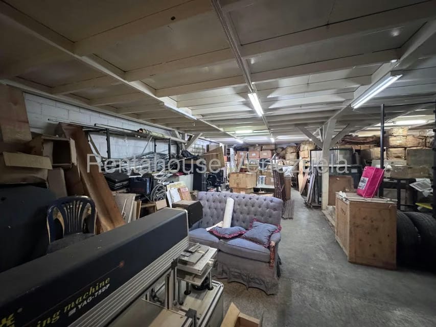 Comercial (Galpon - Deposito) en Venta en Parroquia Santa Rosalia, Distrito Metropolitano - 3