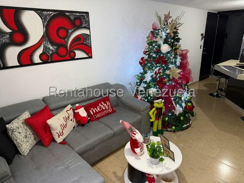 Apartamento (1 Nivel) en Venta en El Solar de la Quinta, Miranda - 2
