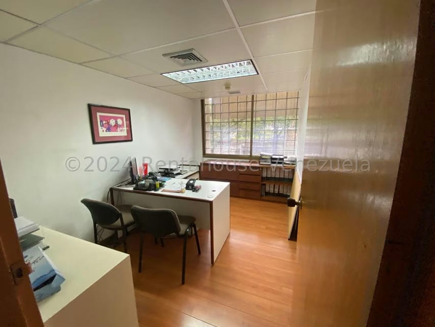 Comercial (Oficina) en Venta en Macaracuay, Distrito Metropolitano - 23