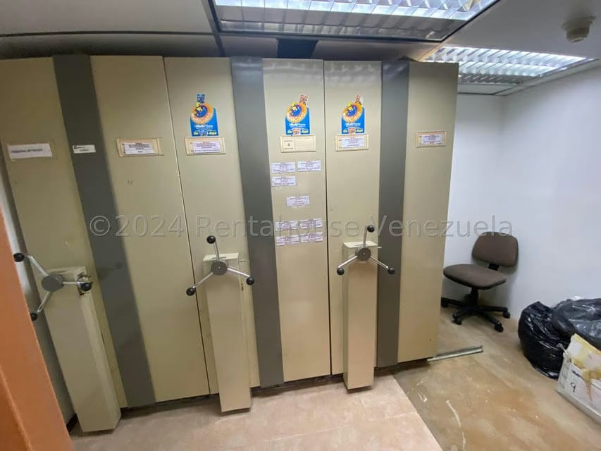 Comercial (Oficina) en Venta en Macaracuay, Distrito Metropolitano - 28