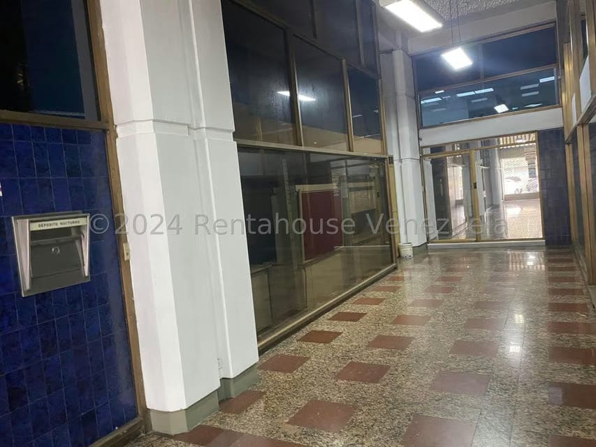 Comercial (Oficina) en Venta en Macaracuay, Distrito Metropolitano - 4