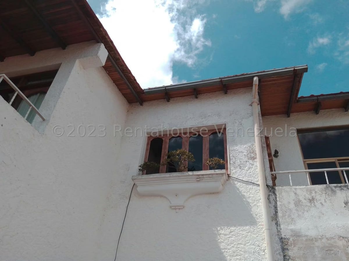 CASA EN VENTA-SELENE MARIN NOBREGA- MLS#23-34017