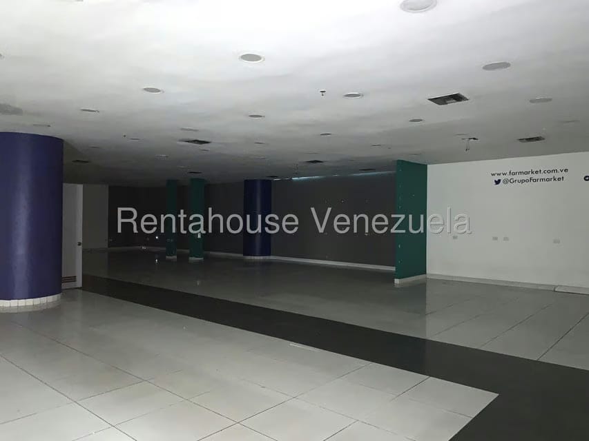 Comercial (Local Comercial) en Alquiler en El Rosal, Distrito Metropolitano - 2