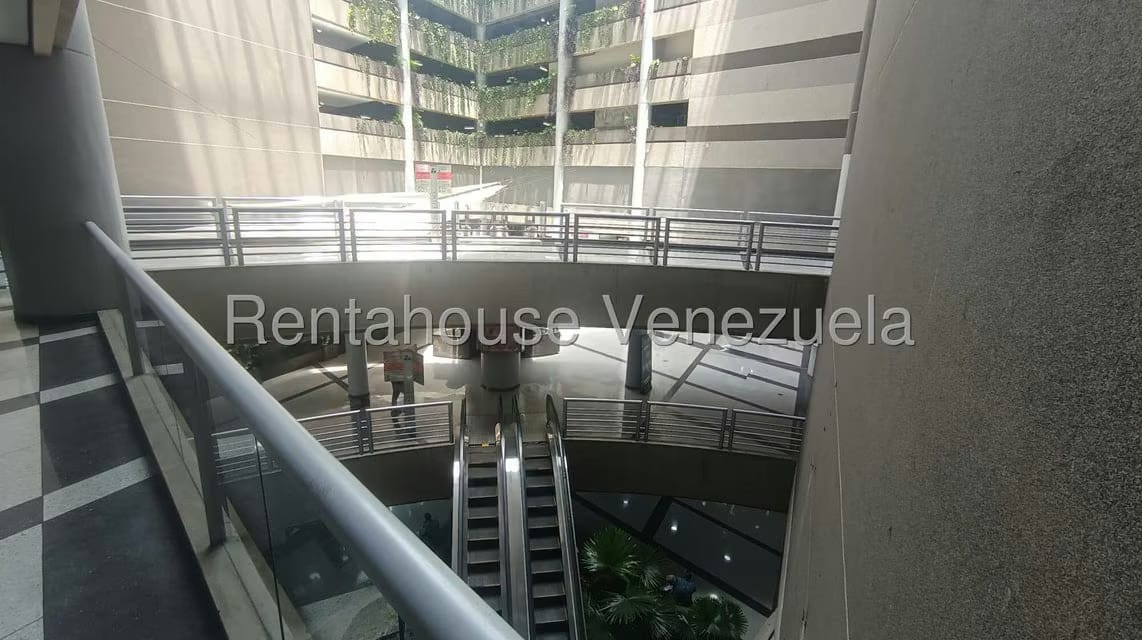 Comercial (Local Comercial) en Alquiler en El Rosal, Distrito Metropolitano - 20