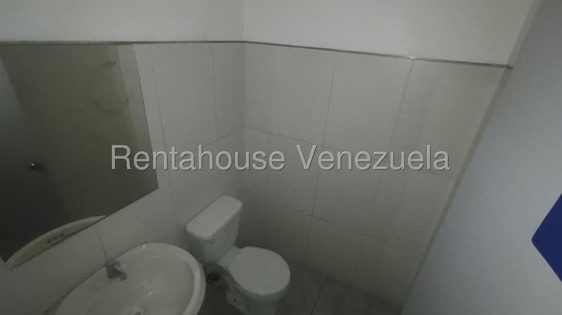 Comercial (Local Comercial) en Alquiler en El Rosal, Distrito Metropolitano - 31