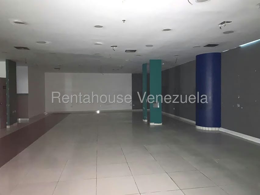 Comercial (Local Comercial) en Alquiler en El Rosal, Distrito Metropolitano - 5