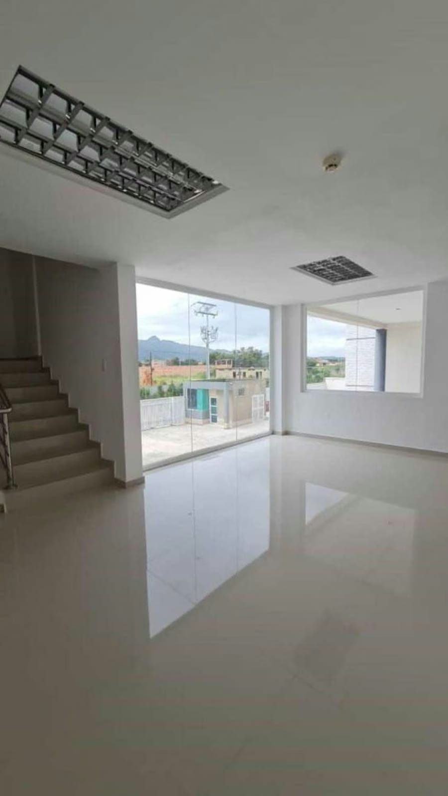 Galpon en Venta en Zona Industrial Monteserino San Diego - 4