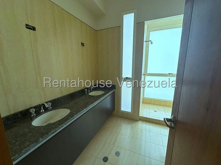 Apartamento (1 Nivel) en Venta en Mirador de Los Campitos I, Distrito Metropolitano - 14
