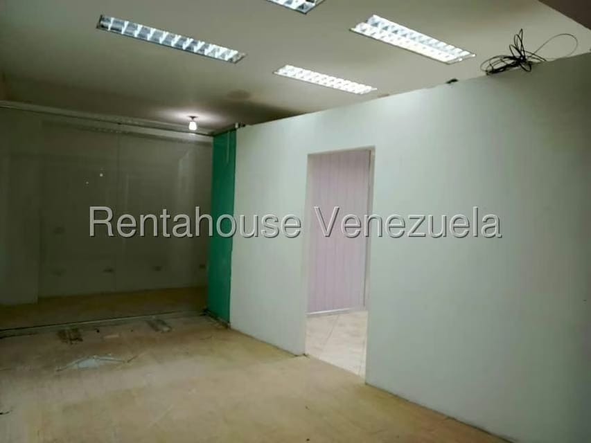 Comercial (Local Comercial) en Alquiler en Ciudad Jardin Manongo, Carabobo - 3