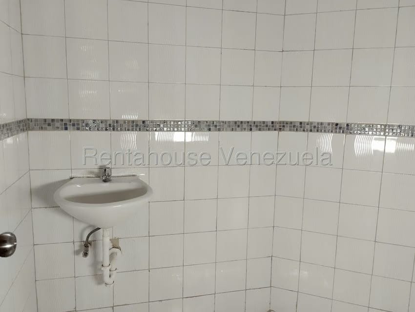 Comercial (Local Comercial) en Alquiler en Centro, Lara - 12