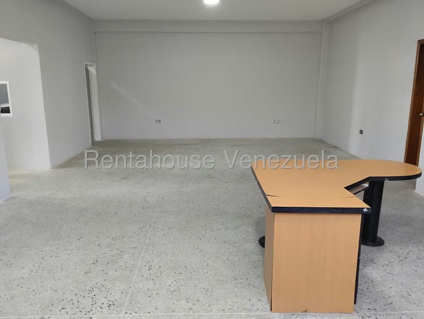 Comercial (Local Comercial) en Alquiler en Centro, Lara - 4