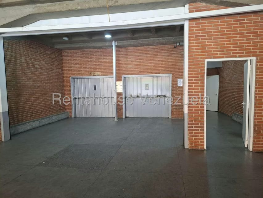 Comercial (Galpon - Deposito) en Alquiler en Boleita Norte, Distrito Metropolitano - 2