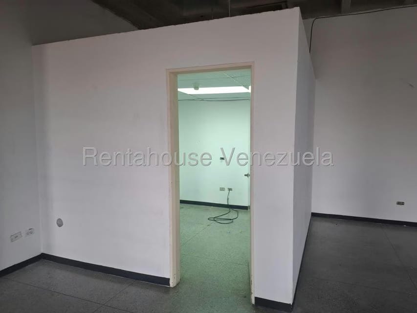 Comercial (Galpon - Deposito) en Alquiler en Boleita Norte, Distrito Metropolitano - 11
